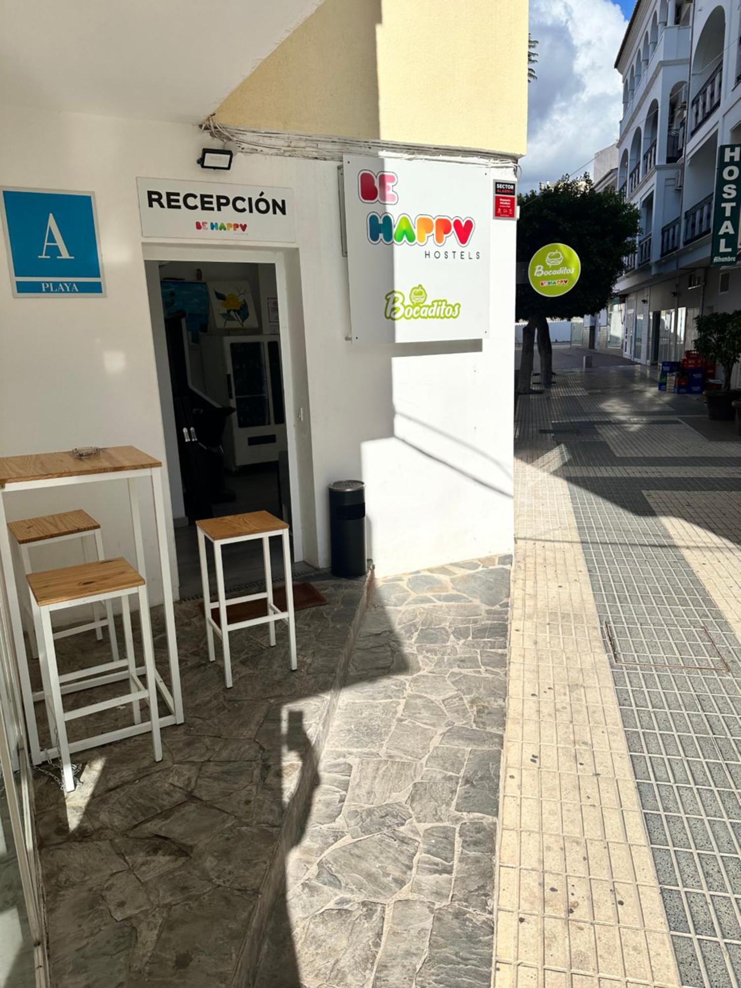 Be Happy Hostel Nerja Exterior foto